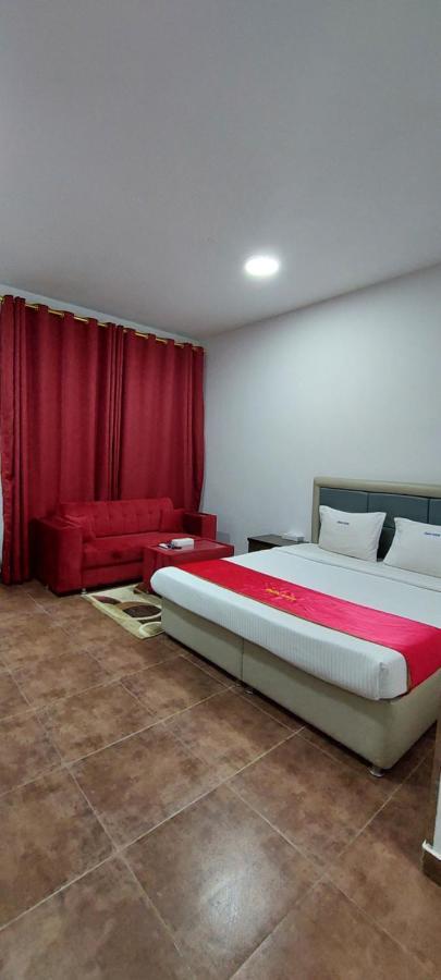 Appart hôtel Eman House *